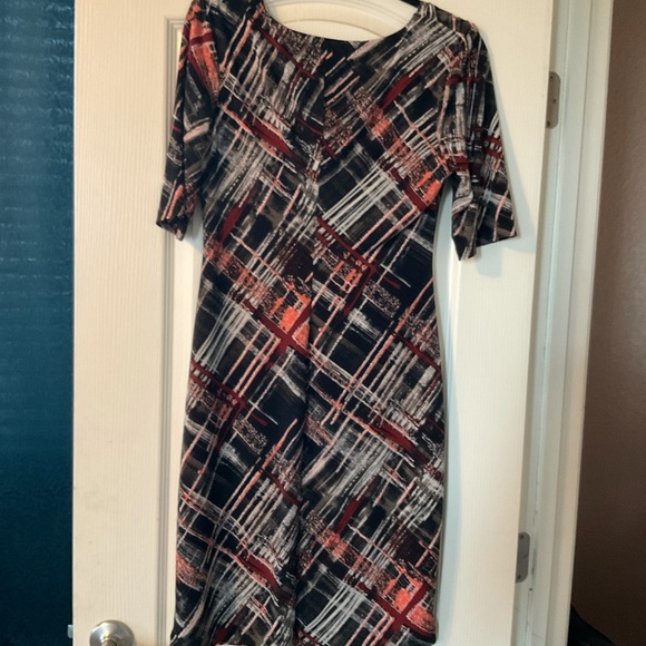 Dress - Picture 2 of 2